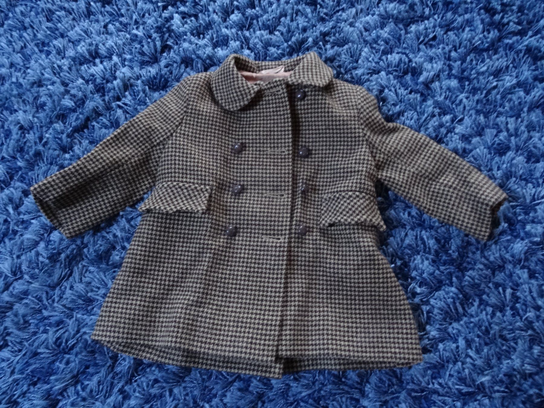 Giacche & Cappotti: Herziges Kindermäntelchen mit Kunstfellkappe echt Vintage – Usato da Lupfig venduto da Hubi64 4
