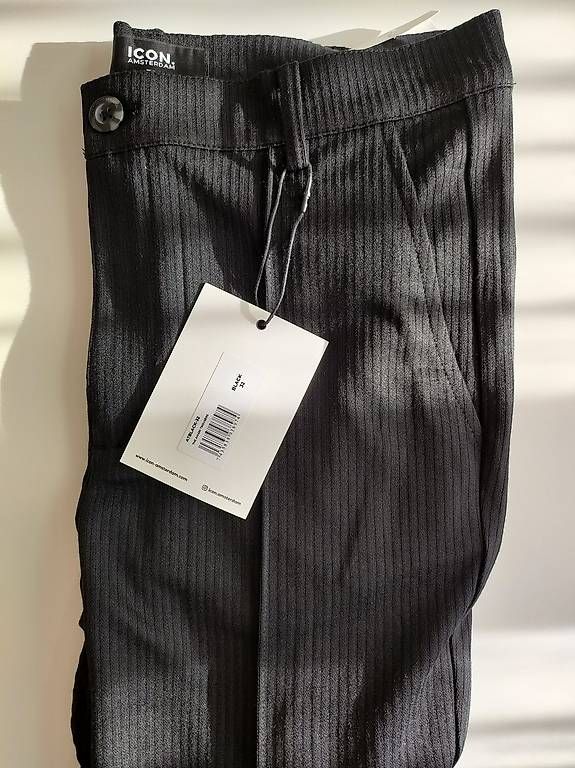 Icon Pantaloni: ICON Amsterdam Grösse 32 Schwarz – Usato da Weiningen TG venduto da NumisBila