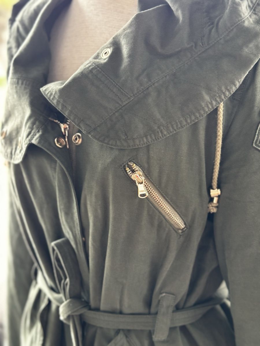 Guess Giacche: Guess Übergangsjacke Parka Gr. M – Usato da Goldau venduto da mira221 3