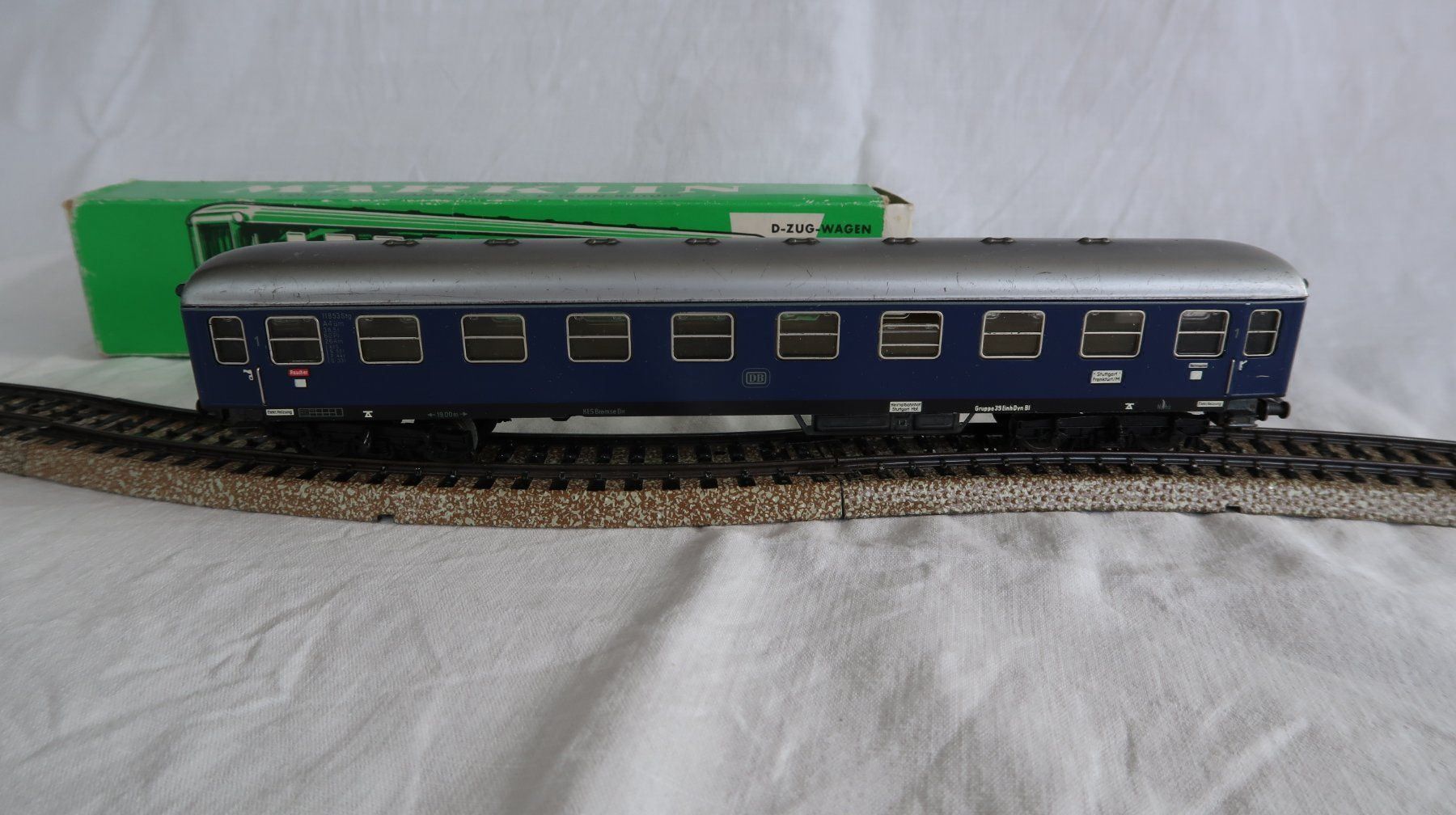 Märklin Modelleisenbahnen: Märklin 4092 Personenwagen – Gebraucht aus Hurden von Barth23 1