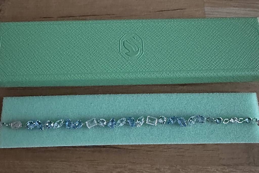 Bracelets: Swarovski Neue Armkette – D'occasion à Gerlafingen par Uragano 1