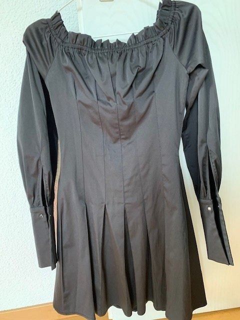 Vestiti: Damenkleid schwarz (Designer) – Nuovo (secondo la descrizione) da Beinwil am See venduto da lixo45 2