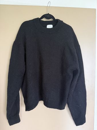 H&M schwarzer Strickpullover Gr. S – weich & zeitlos