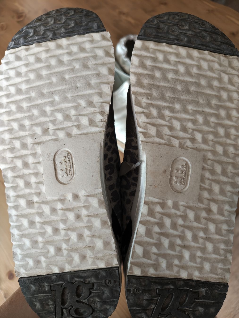 Chaussures femmes: 2 Paar Schuhe in grösse 39 – D'occasion à Flawil par minggeli83 3