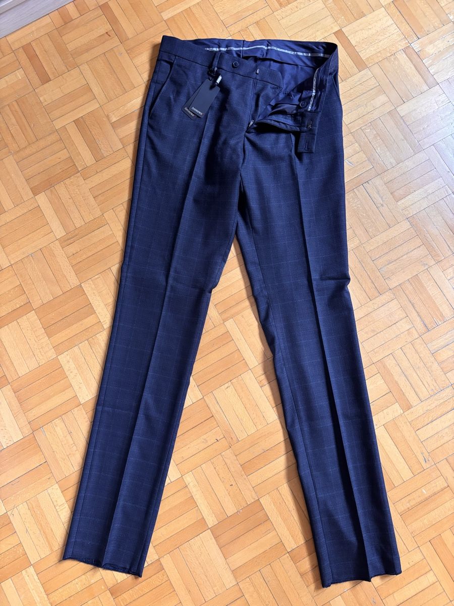 Pantaloni: Men's Dark Blue Checked Dress Pants – Nuovo (secondo la descrizione) da Zürich venduto da Grothschild 5