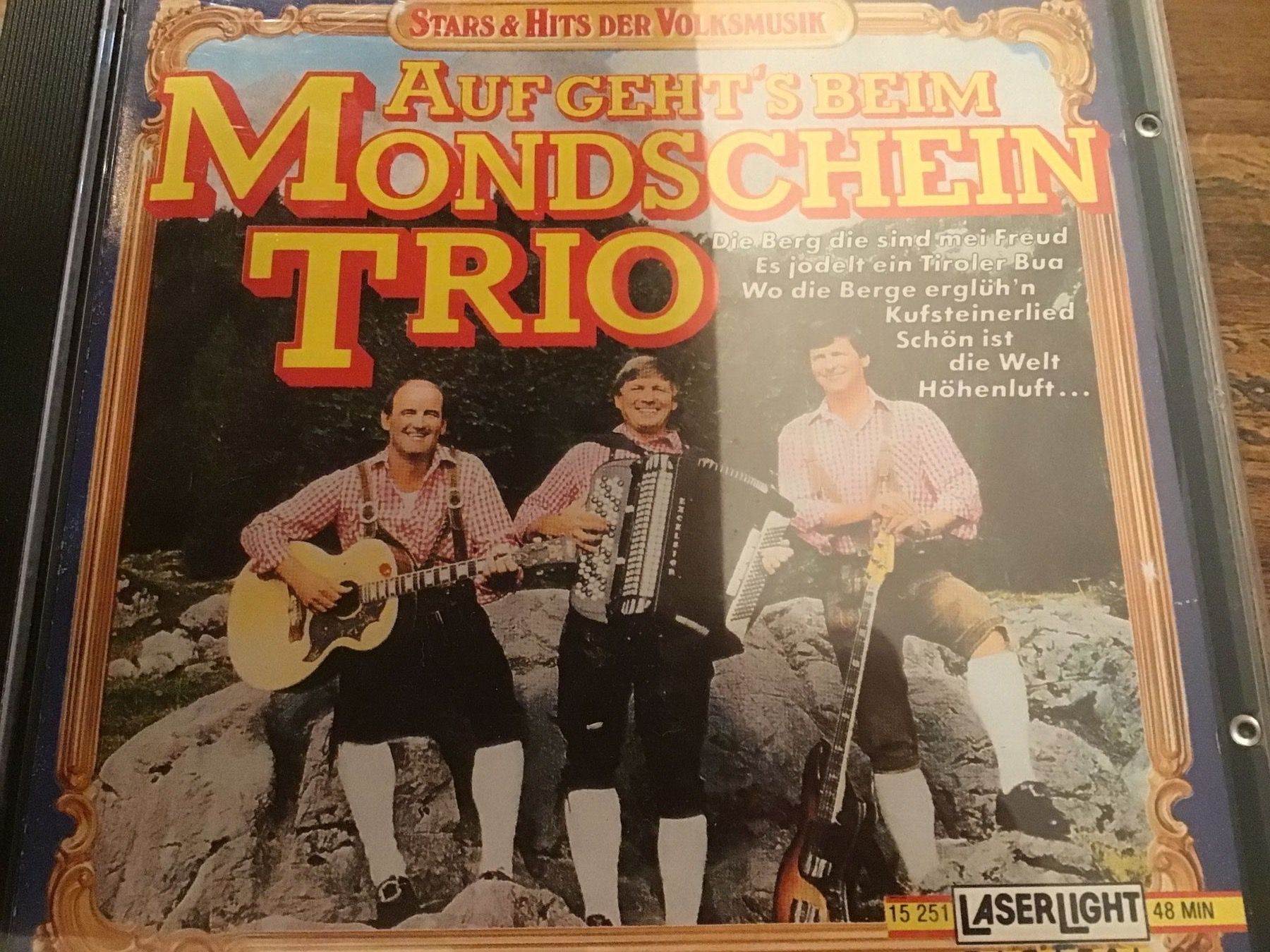 CD: Mondscheintrio CD - Volksmusik, Schlager – Usato da Thierachern venduto da sweden08