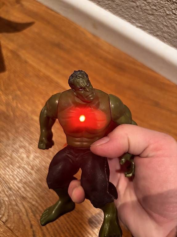 Statuette: Hulk Figur – Usato da Zeihen venduto da MaKaZeAg 2