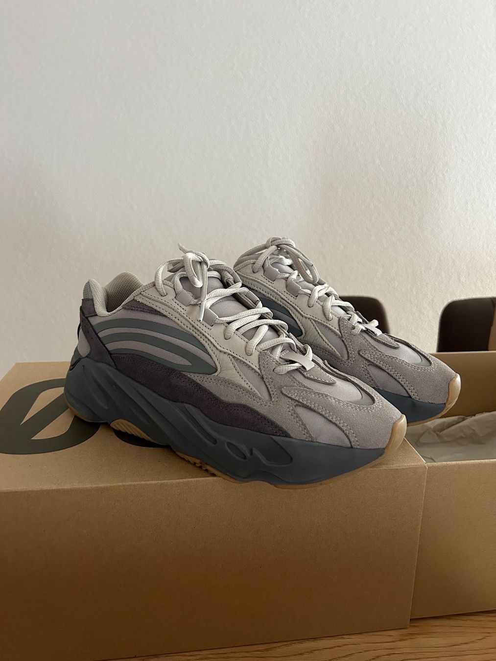 Adidas Scarpe da uomo: adidas Yeezy Boost 700 V2 Tephra – Nuovo (secondo la descrizione) da Neftenbach venduto da Vespa796 4