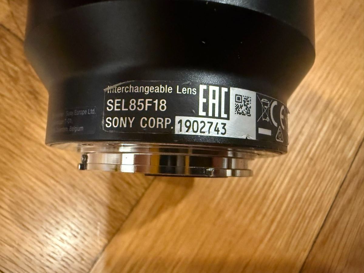 Sony Objektive: Sony FE 1.8/85 SEL85F18 Objektiv E-mount,  Portraitobjektiv – Gebraucht aus Basel von ich-verkauf-dir-was 3