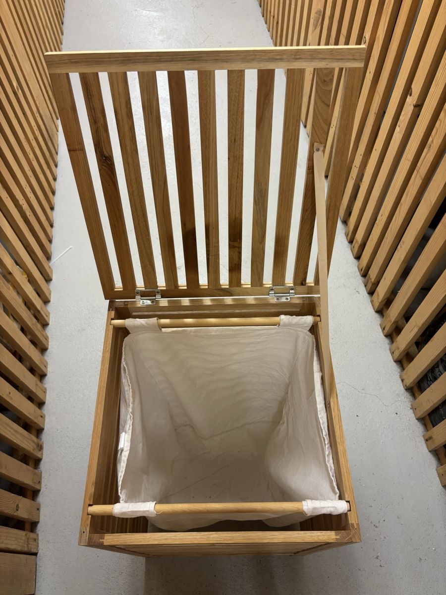 Ikea Paniers à linge: Wäschekorb IKEA  – D'occasion à Zug par Biki72 2