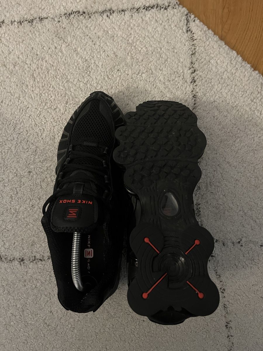 Nike Scarpe da uomo: Nike Shox TL All Black – Nuovo (secondo la descrizione) da Baden venduto da Car_lio09 7
