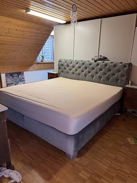 Letti: Boxspringbett 200 × 200 cm – Usato da Mörschwil venduto da sar_cpf9 1