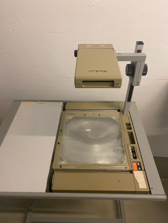 Rétroprojecteur (D'occasion) à Porrentruy pour CHF 100 – retrait ...
