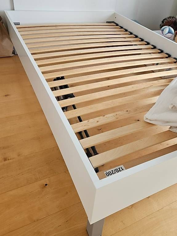 Letti: Bett – Usato da Wettswil venduto da swedish_songbird01