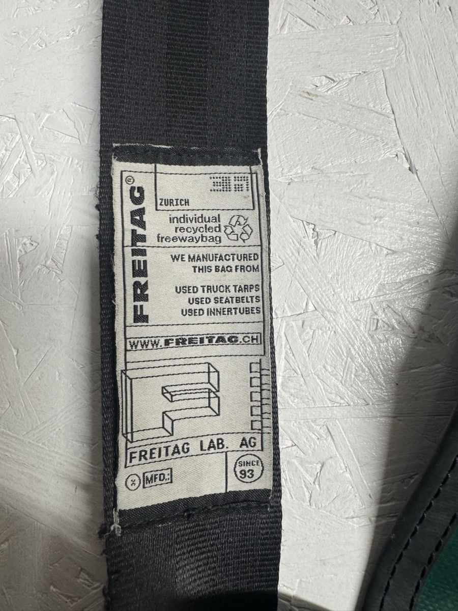 Freitag Taschen: Freitag Tasche – Gebraucht aus Laufen von renyvo 3
