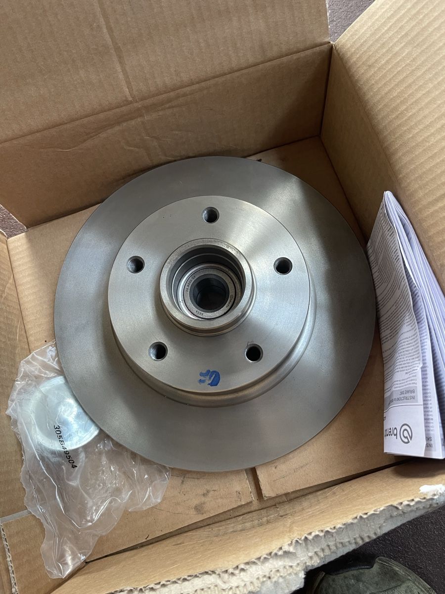Tutti pezzi di ricambio auto: Brembo Bremsscheiben – Usato da Spiez venduto da bertula 2