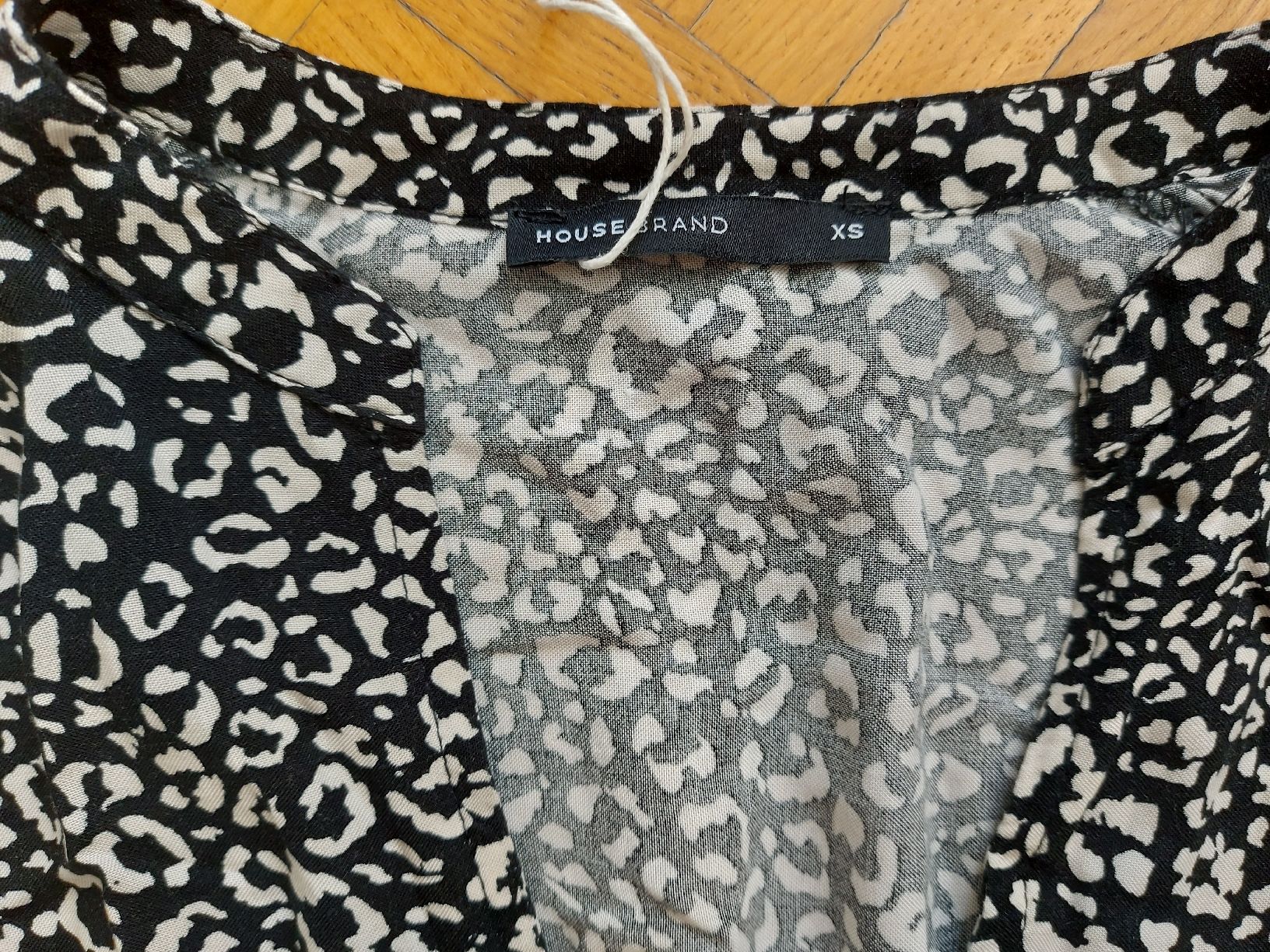 Kleiderpakete: Jacke, Kleid, Rucksack – Neu (gemäss Beschreibung) aus Brig von Mak_s2v9 2