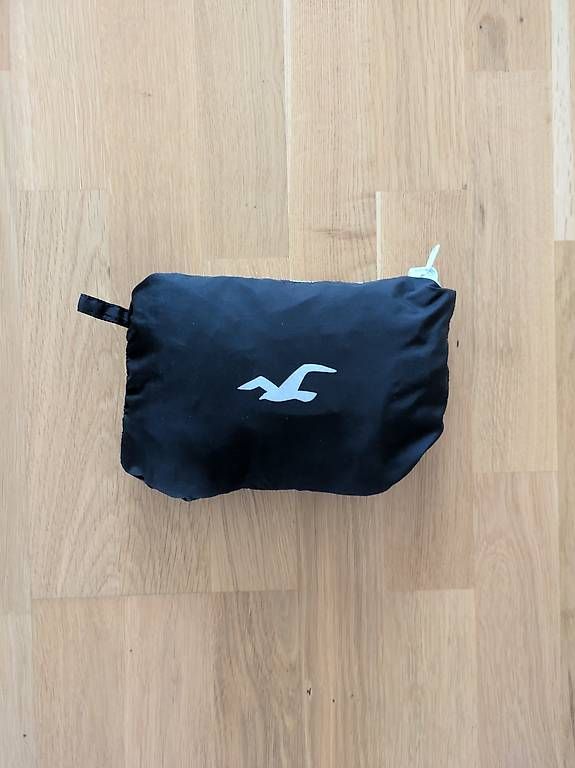 Giacche: Regenjacke von Hollister  – Usato da Birsfelden venduto da L.L.CoolBean 3