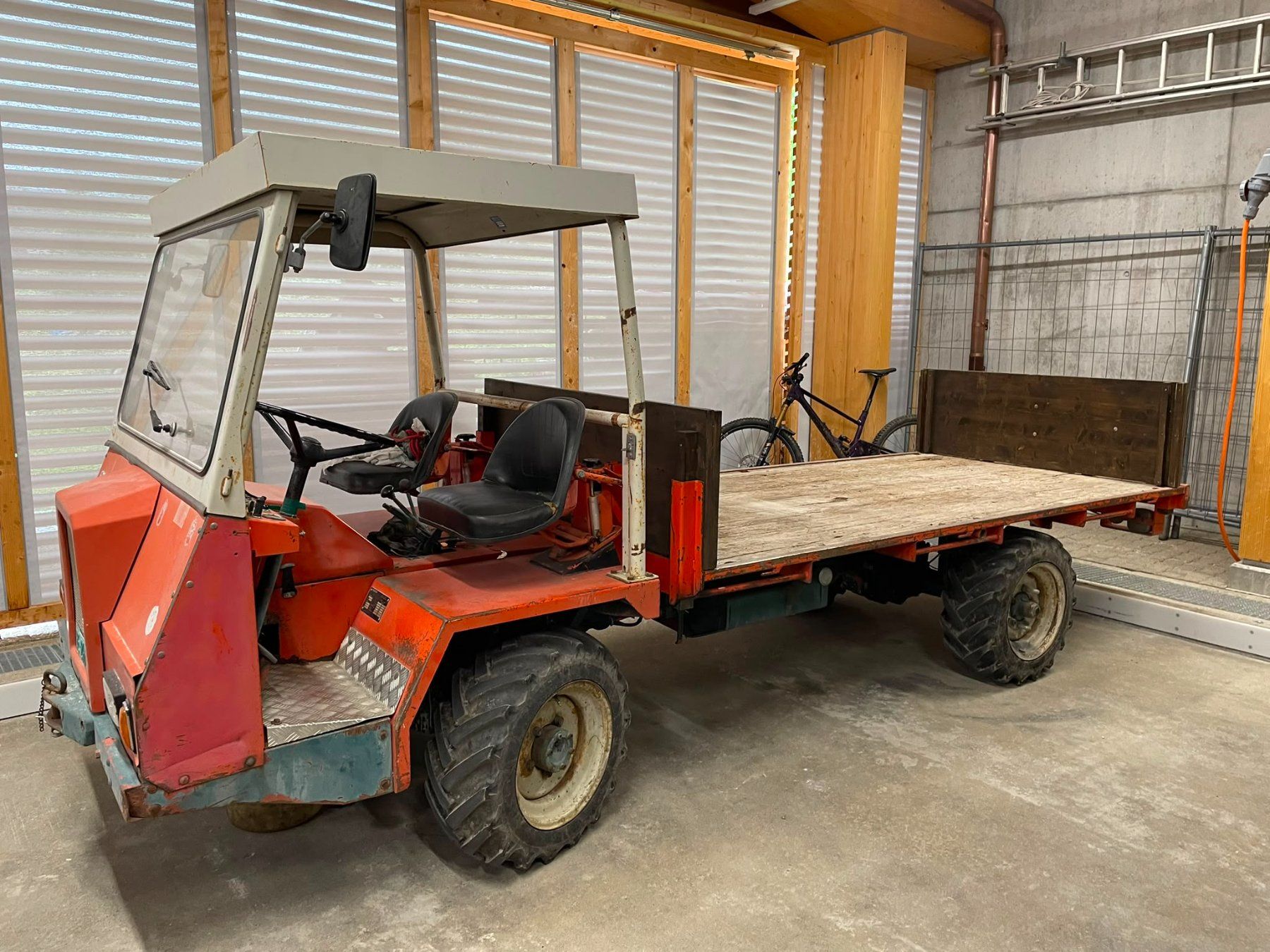 Veicoli commerciali: Transporter Bucher TR1800 – Usato da Gimmelwald venduto da Schmadri
