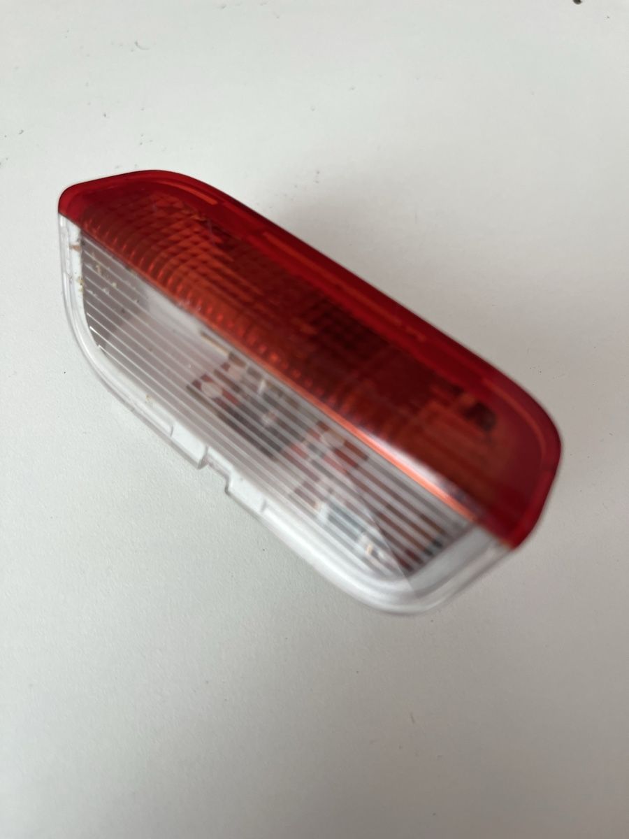 Volkswagen Tutti pezzi di ricambio auto: Original Türlampe Einstiegslampe Warnleuchte VAG – Usato da Tafers venduto da TRTBG
