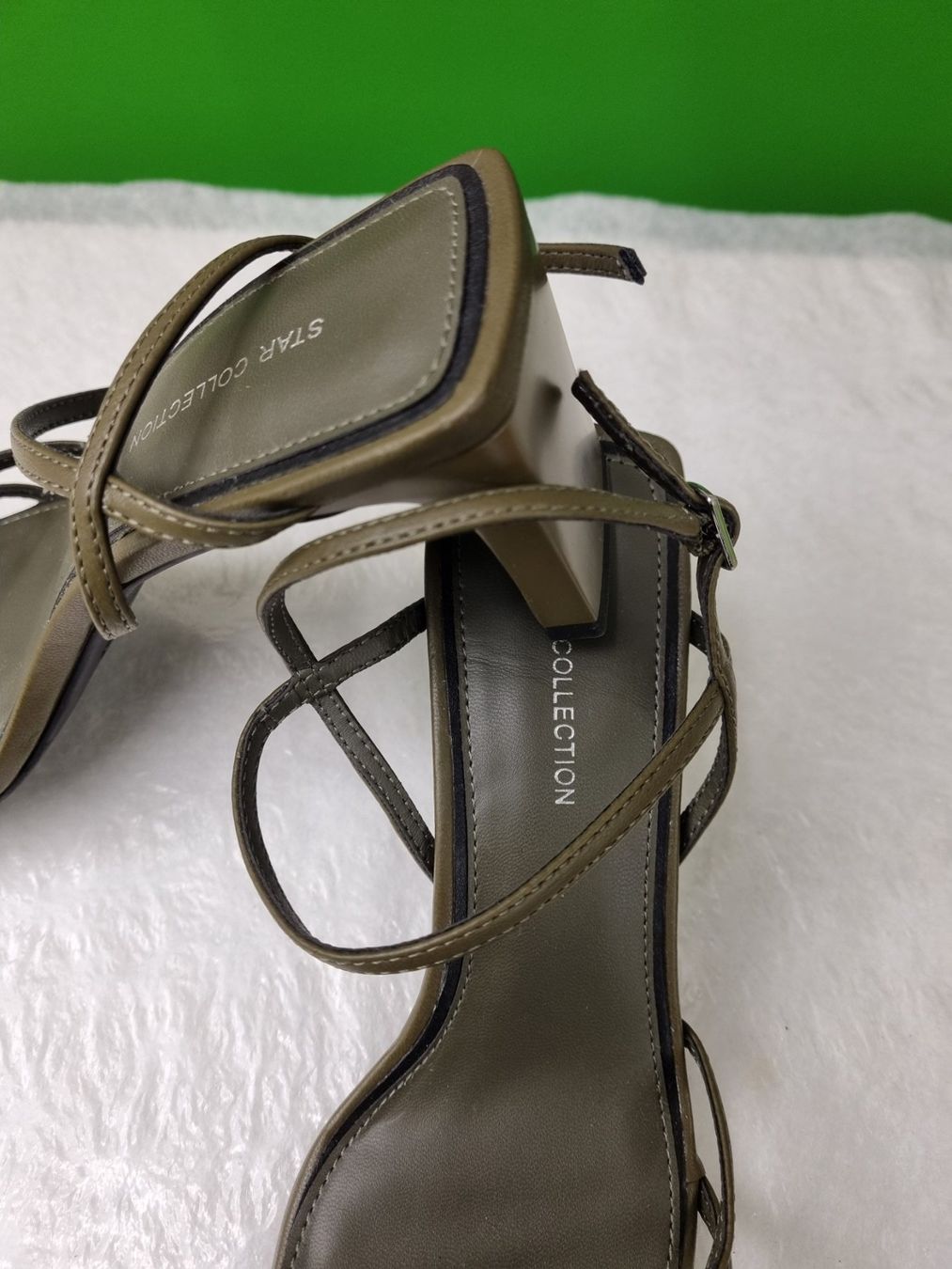 Scarpe da donna: RIEMCHEN SOMMER SANDALE OLIVE GR. 36 – Nuovo e nell'imballaggio originale da Zofingen venduto da Felpa 1