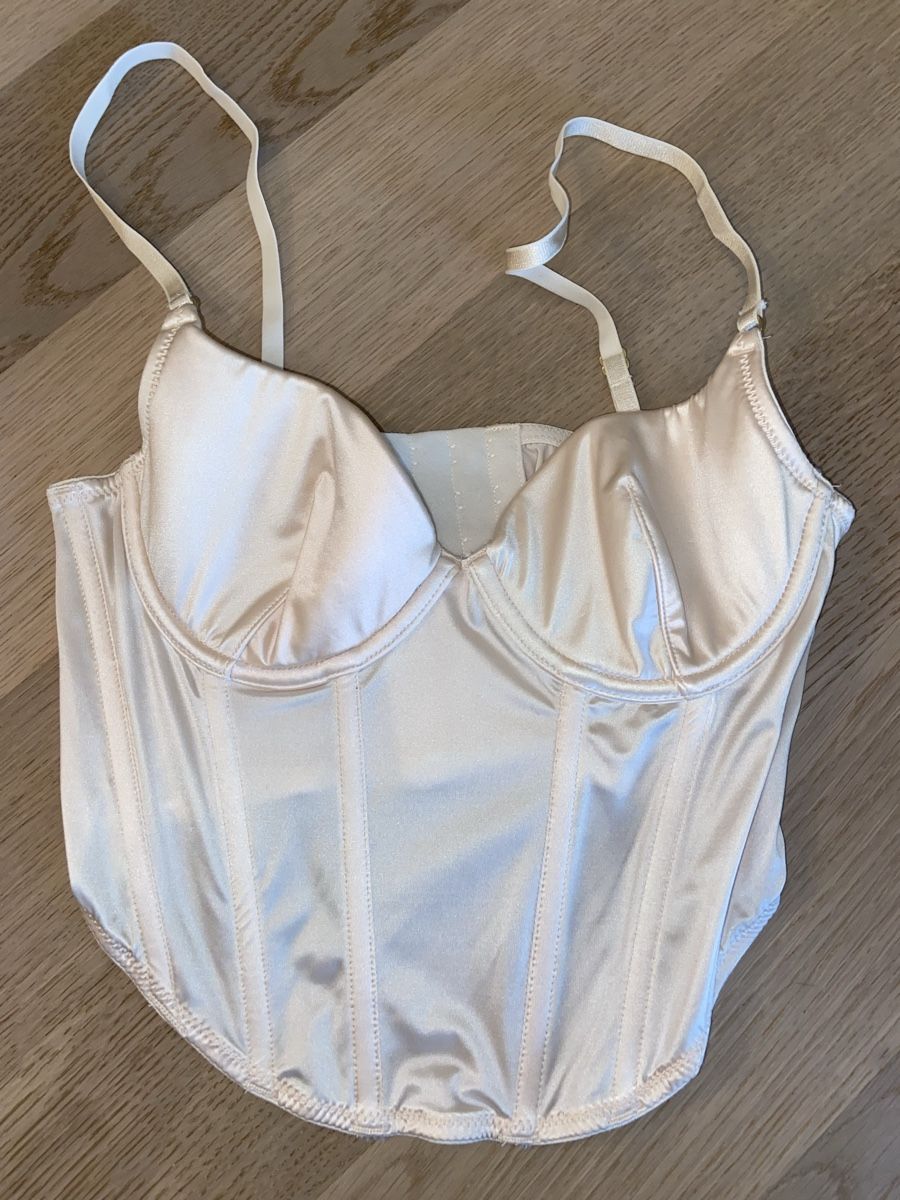 H&M Top: Top – Nuovo (secondo la descrizione) da Wabern venduto da Jul_66