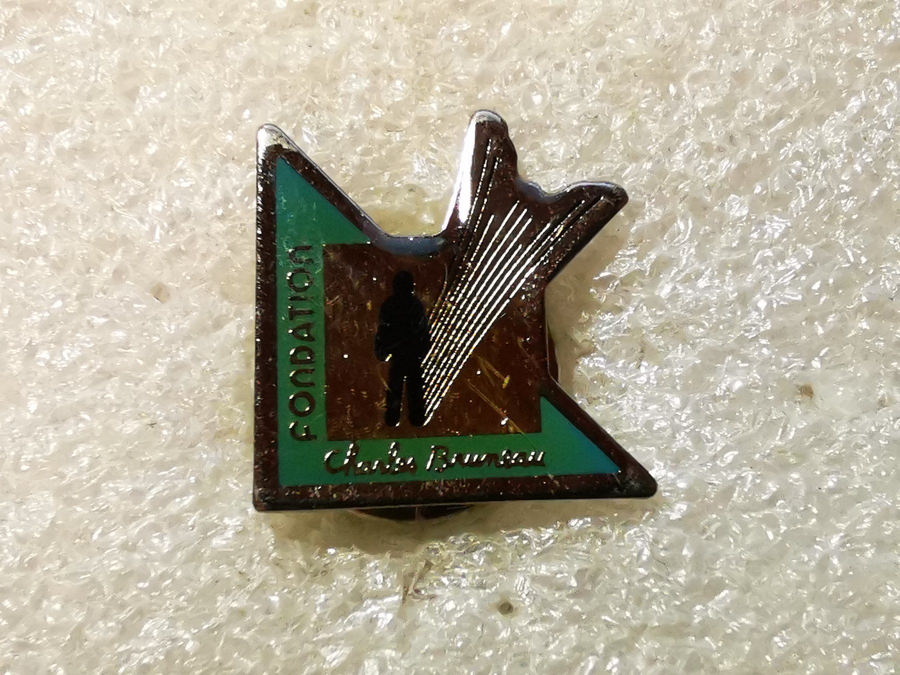 Placchette & Badge: Ansteckpin 52: – Usato da Oppligen venduto da Pin-Fall-Shop