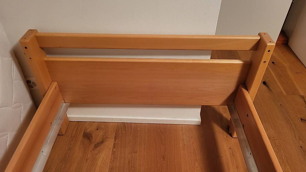 Letti: Bettrahmen 90 × 200 cm – Usato da Fislisbach venduto da san_r6tv 1