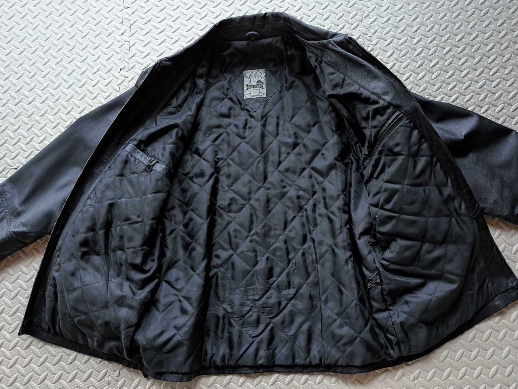 Giacche: Schwarze Lederjacke Herren Grösse 46 – Usato da Altdorf UR venduto da Brandli 5