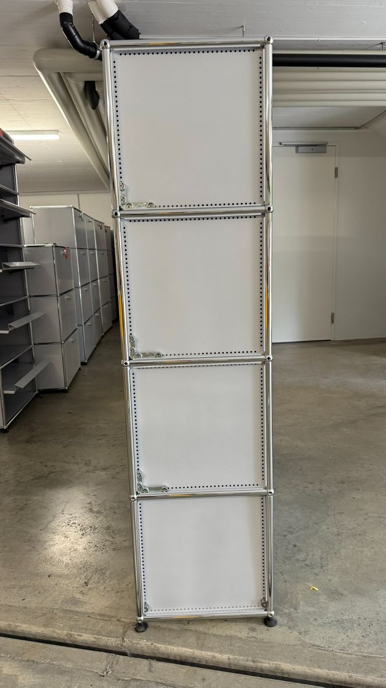 USM Scaffali: USM Haller Schrank – Usato da Sursee venduto da Buerobedarf 3