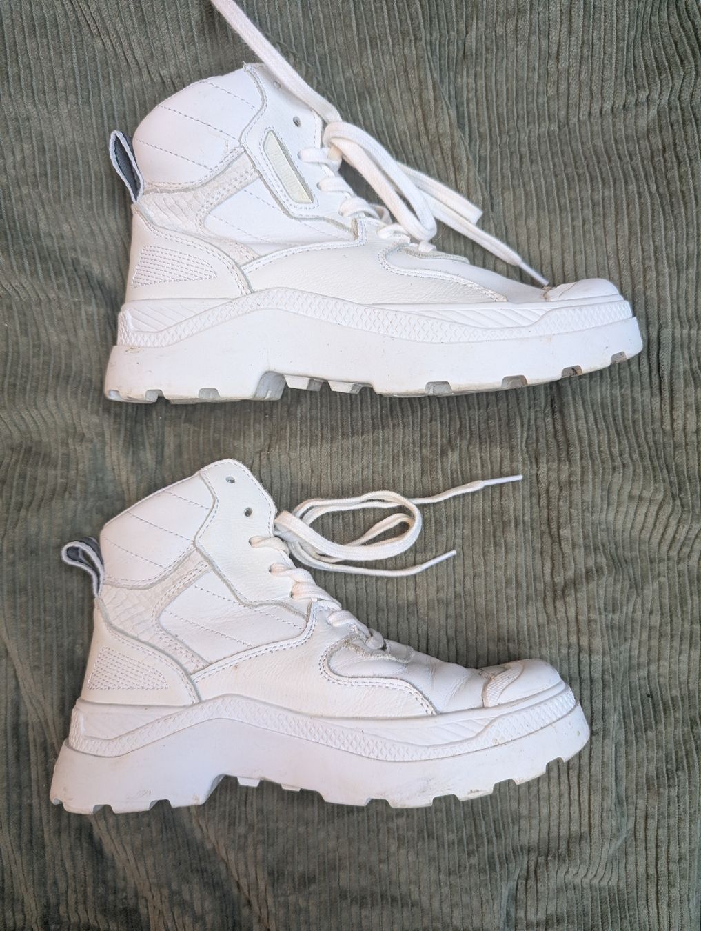 Palladium Scarpe da donna: Palladium blanche – Usato da Courtételle venduto da barbaracmt