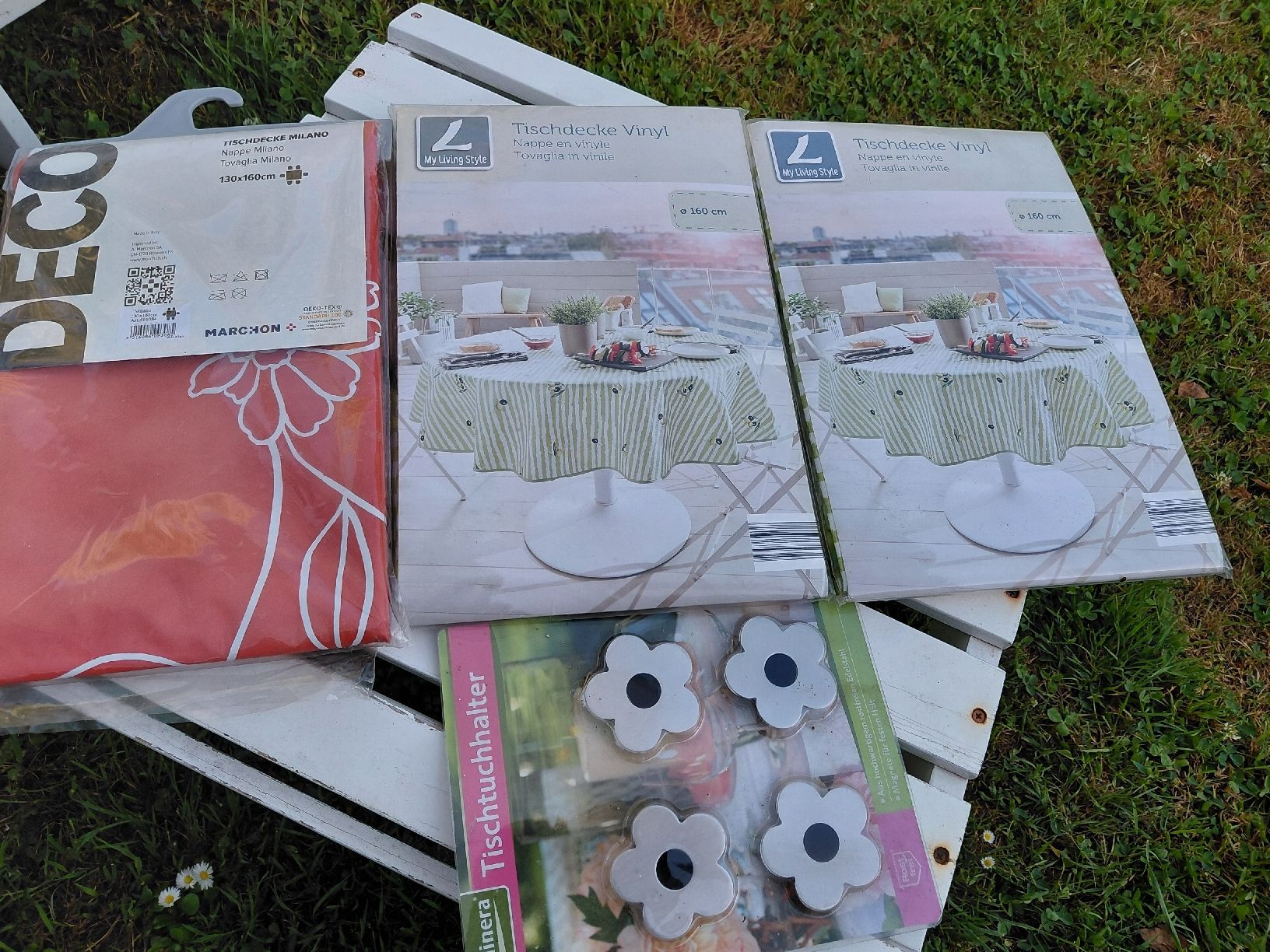 Altra biancheria da tavola: Tischtücher vinyl neu 3 stk – Nuovo e nell'imballaggio originale da zuchwil venduto da parson65