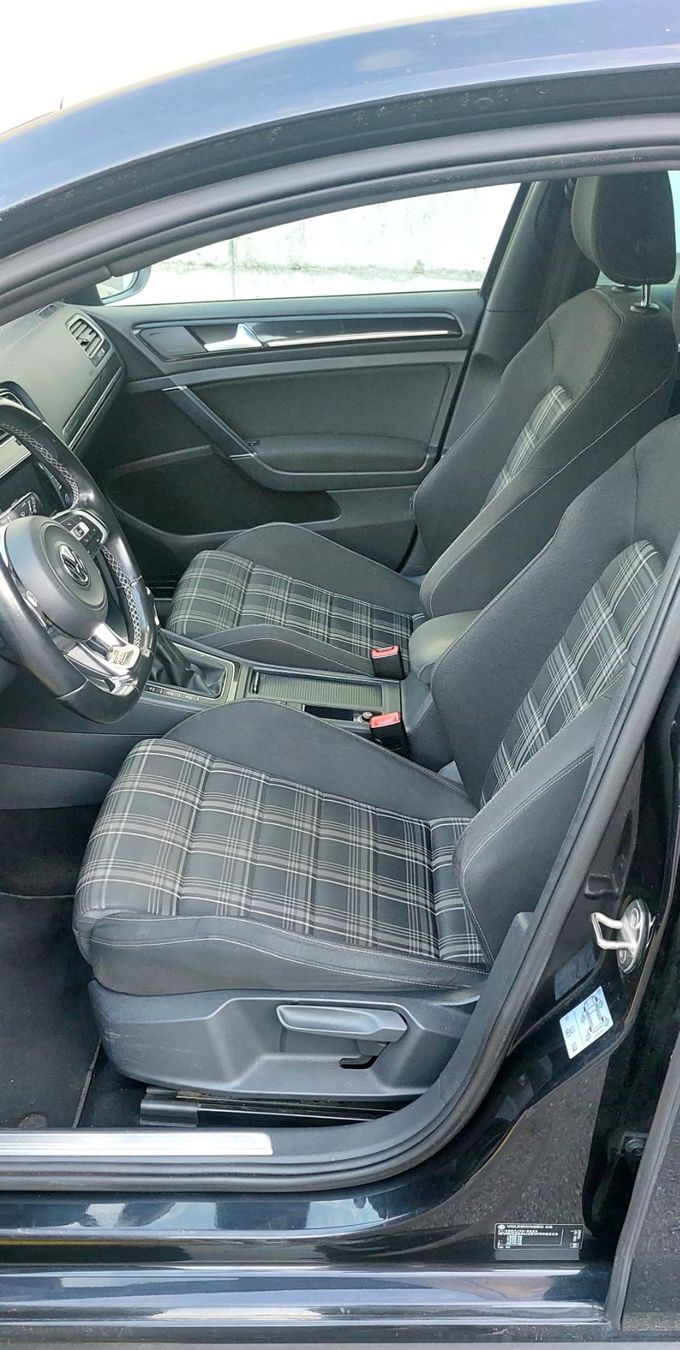 VW Autos: VW GOLF VII 2.0 TDI GTD – Gebraucht aus Buchs von Loreanda 6