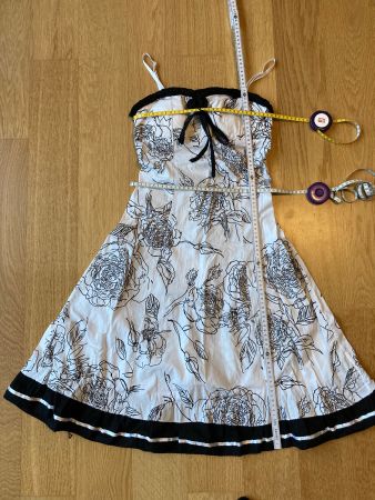 Sommer Kleid Gr.36 weiss-schwarze Blumen