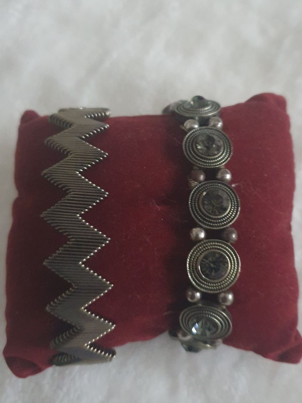 Altri gioielli: 7 Damen Armbänder, Modeschmuck, Armreifen, Perlen – Usato da Abtwil AG venduto da MaVo.0710 1