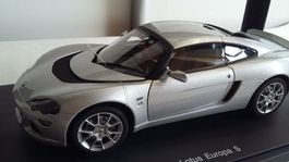 LOTUS EUROPA S SILBER 1:18 AUTOART