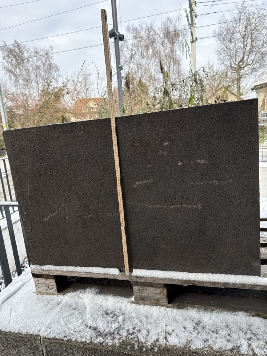 Vasi per fiori: Robuster Pflanzentrog aus Beton für Garten oder Terrasse – Usato da Ermatingen venduto da angels.east 1