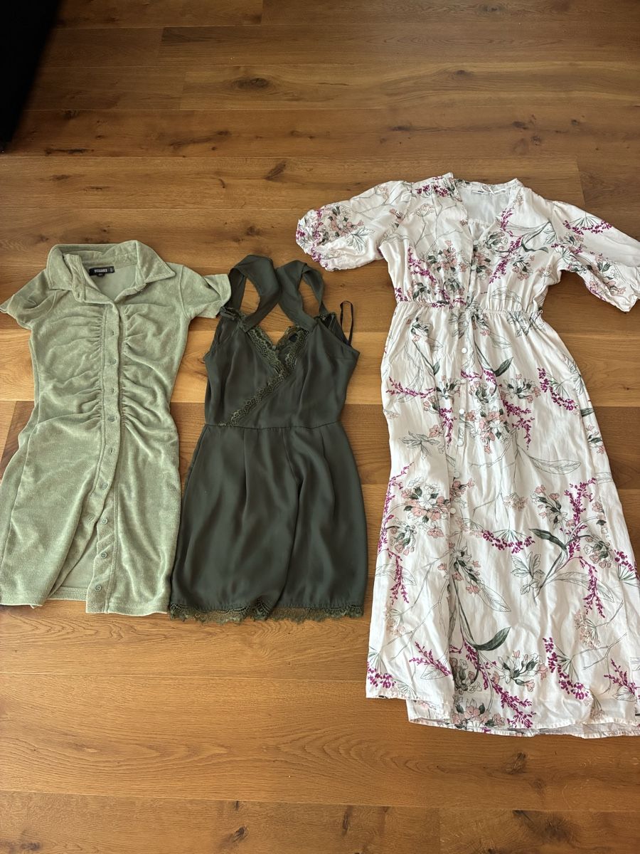 Lots de vêtements: 3 Kleider – D'occasion à Wangen SZ par el_paso08