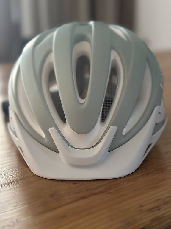 Caschi: Velohelm UVEX – Usato da Zürich venduto da Arielle36 2