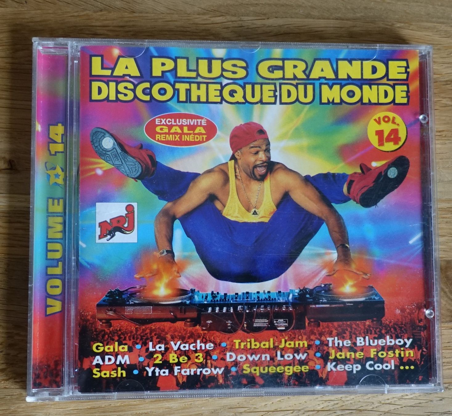 CD: La Plus Grande Discothèque Du Monde Vol.14 - F8 – Usato da Sessa venduto da fraenklishop