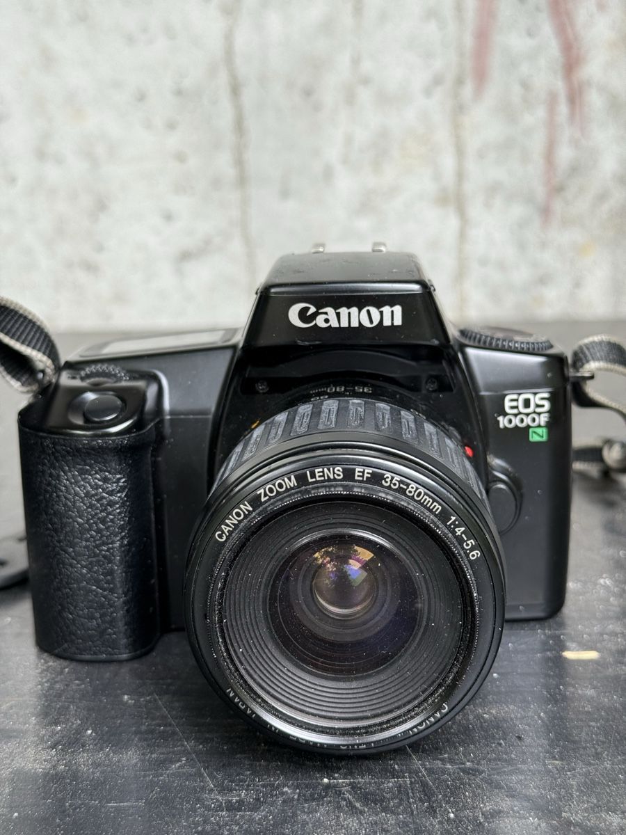 Canon Fotocamera: Vintage Canon EOS 1000F Camera – Usato da Lausanne venduto da artnouveau04 2
