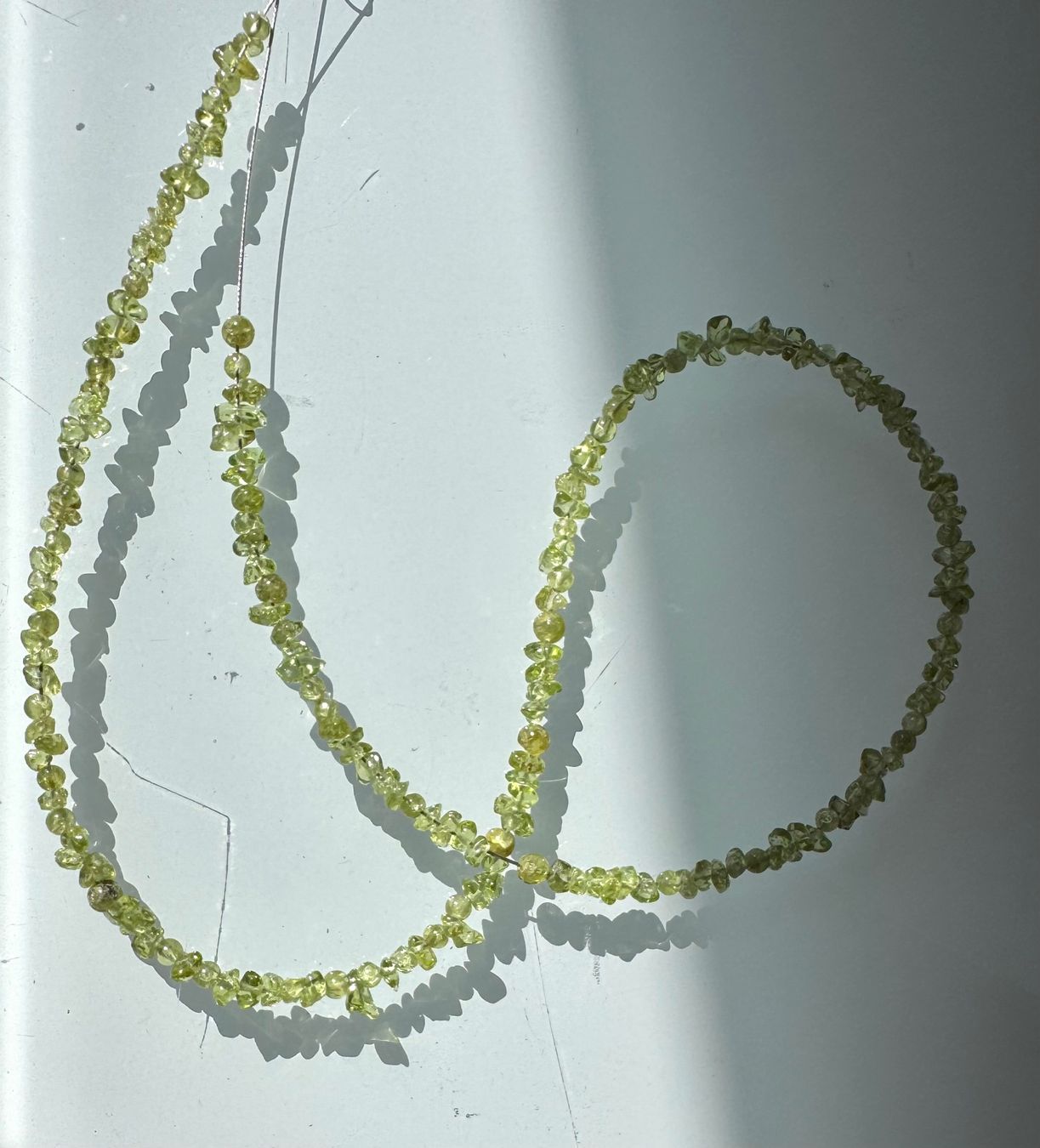 Catenine: Peridot. Olivin   extra  wilde Nugget/Splitter Form     46cm – Nuovo e nell'imballaggio originale da Leuggern venduto da gemshow 2
