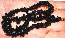 Halskette L-9533 – Obsidian Chips ca. 3x6mm 42+5cm