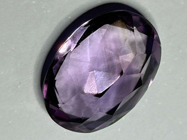 Pietre preziose: Amethyst? Edelstein oval geschliffen violett – Usato da Luzern venduto da Kartenansicht 4