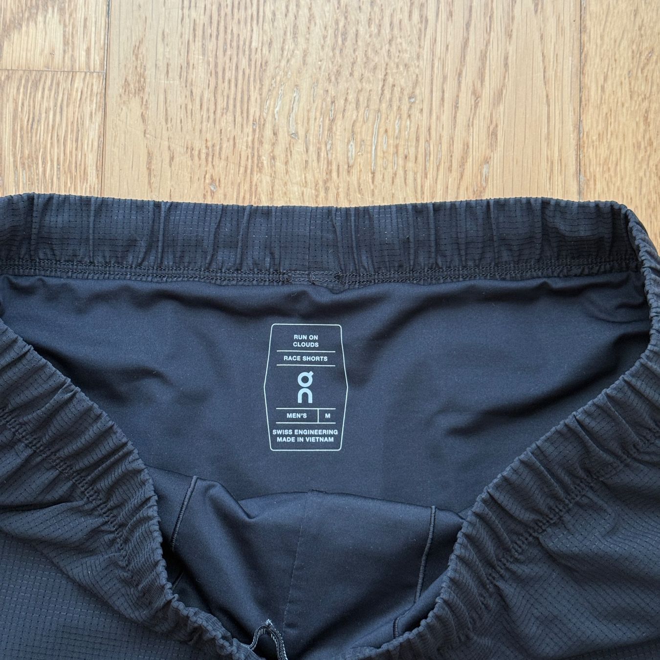 Pantalons: On Race Shorts – D'occasion à Uster par basquiat_ch 2