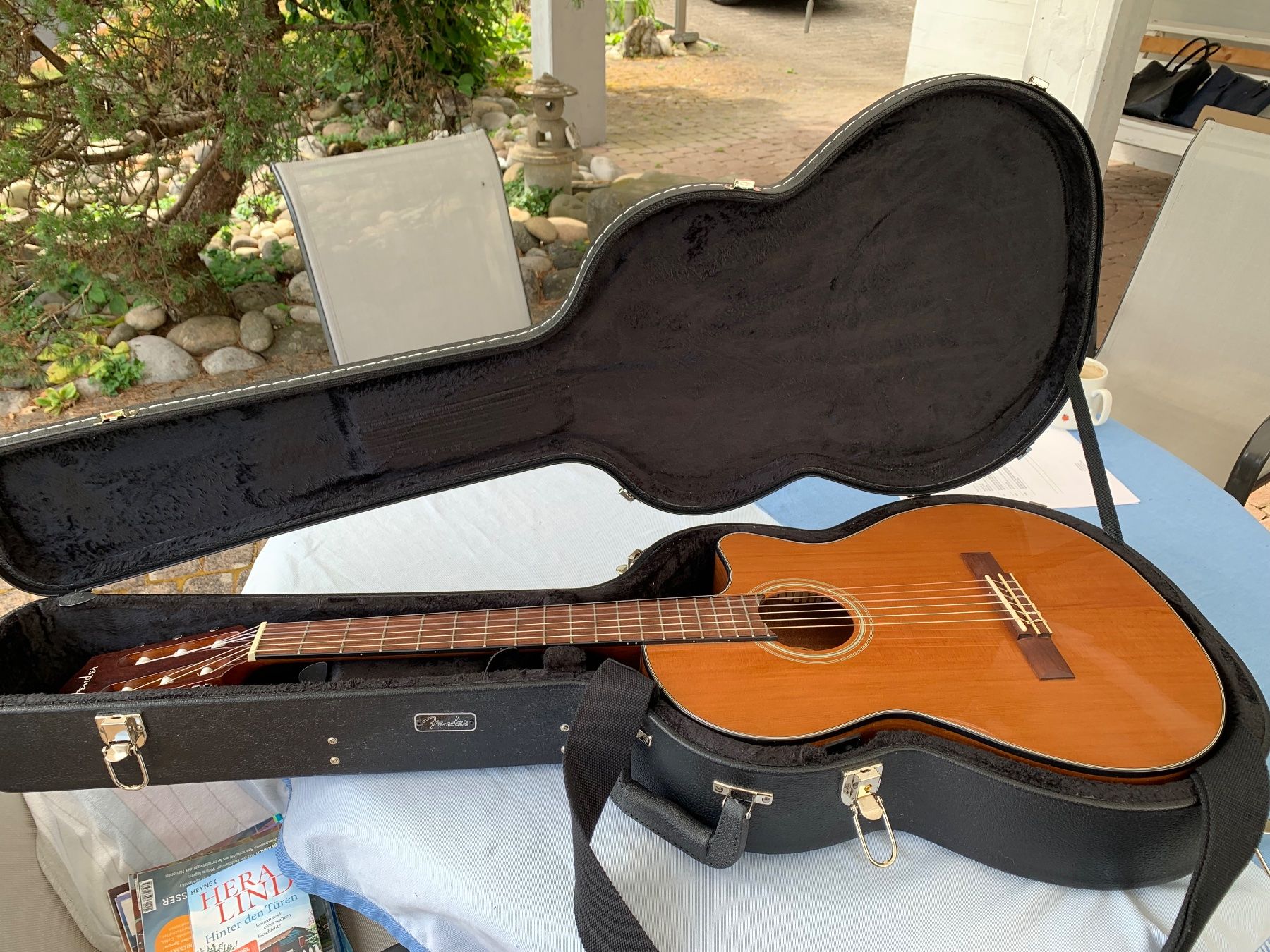 Fender Strumenti musicali: Fender Gitarre zu verkaufen – Nuovo e nell'imballaggio originale da Zofingen venduto da Lucky0905