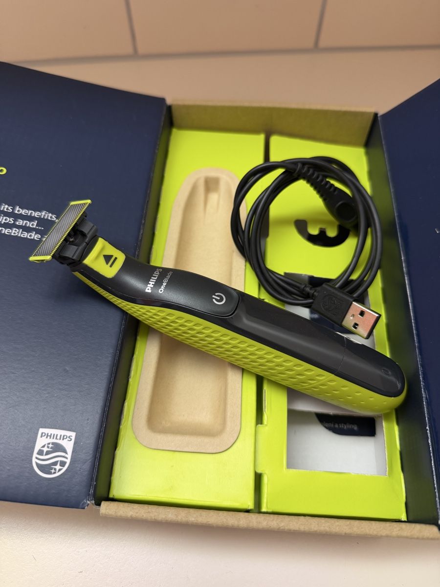 Philips Rasoi & Lamette da barba: Philips One Blade – Usato da Zürich venduto da devb2160 2