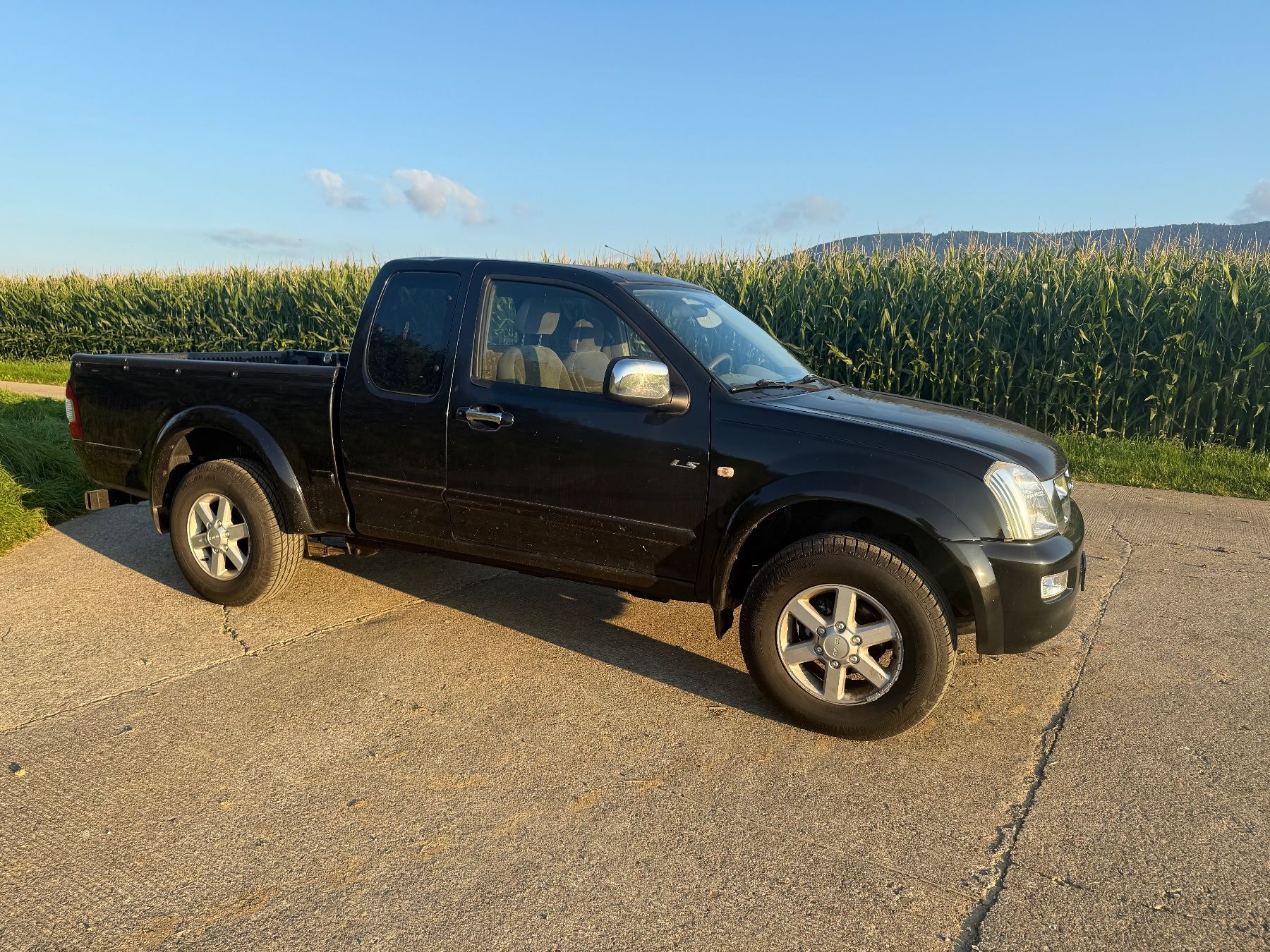 Isuzu Autos: Isuzu D-Max 3.0 – D'occasion à Charmoille par lte_lt7l 1