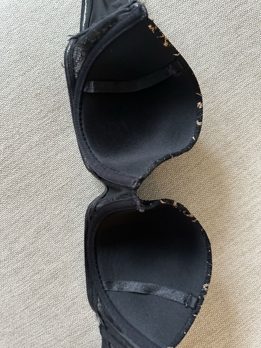 H&M Altra biancheria intima: Lace Bra - Glamorous Black & Gold - Size 75B - – Usato da Zürich venduto da car_68nt 2
