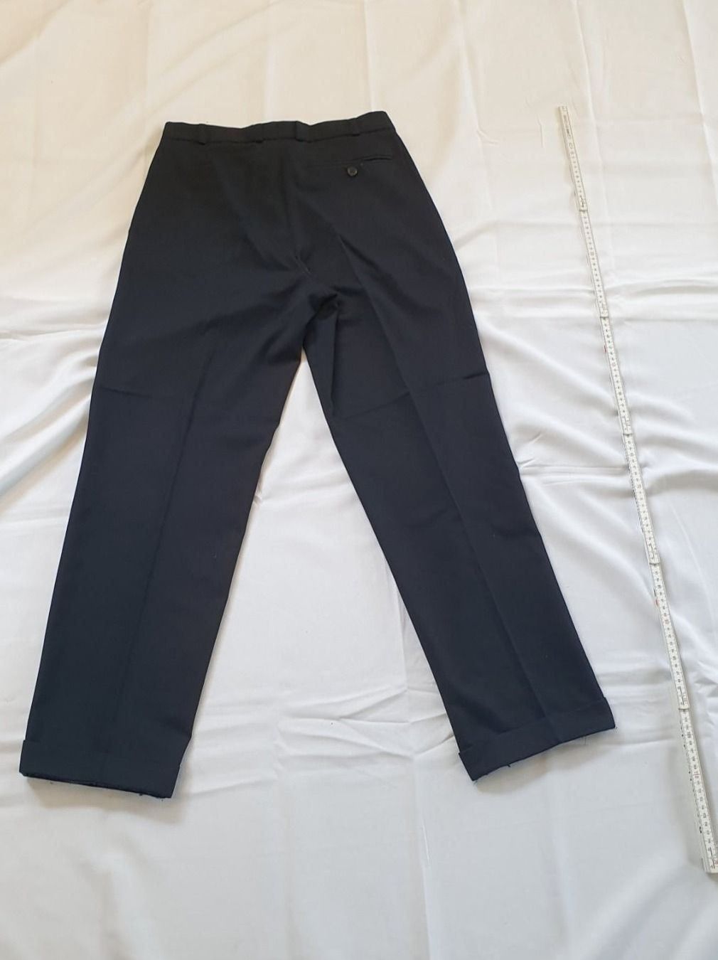 Pantaloni: Anzugs Bügelfalten Hose – Usato da Niederbuchsiten venduto da klengyel 4